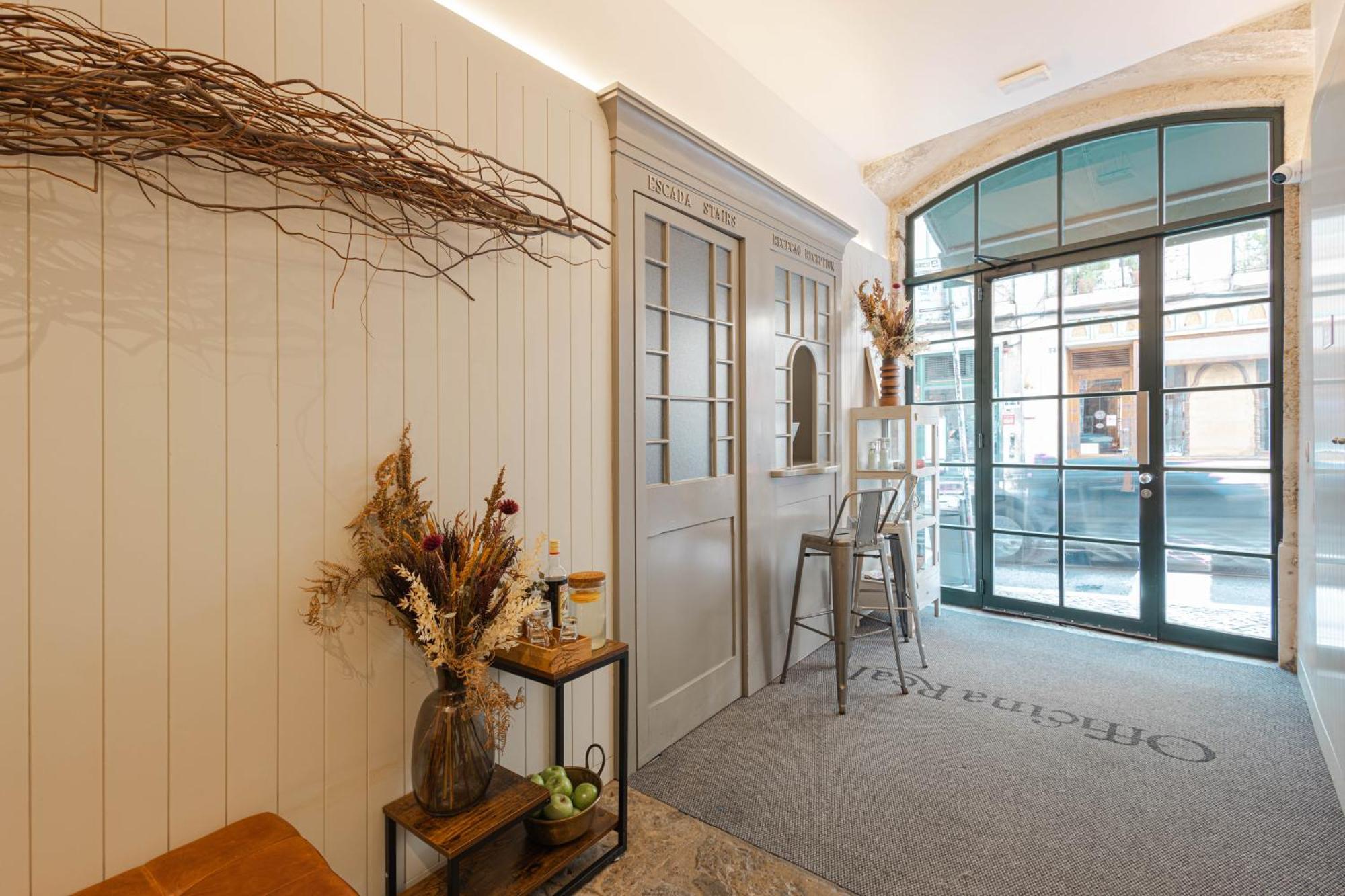 Almaria - Officina Real Apartments | Chiado Lisbon Exterior photo